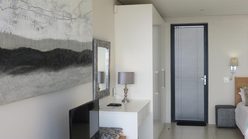 Camps Bay Studio Guesthouse - Studio Ciudad del Cabo Exterior foto